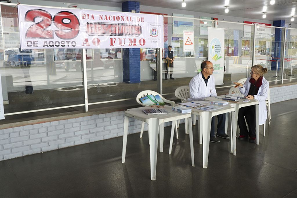Dia Nacional de Combate ao Fumo é comemorado com ação no Terminal Rodoviário