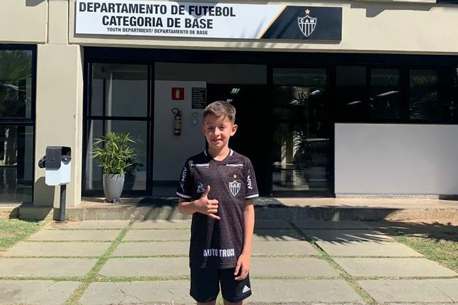 Atleta de Pouso Alegre é selecionado e defende o Atlético Mineiro