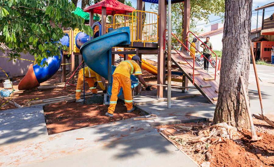 Prefeitura realiza revitalização de área kids 
