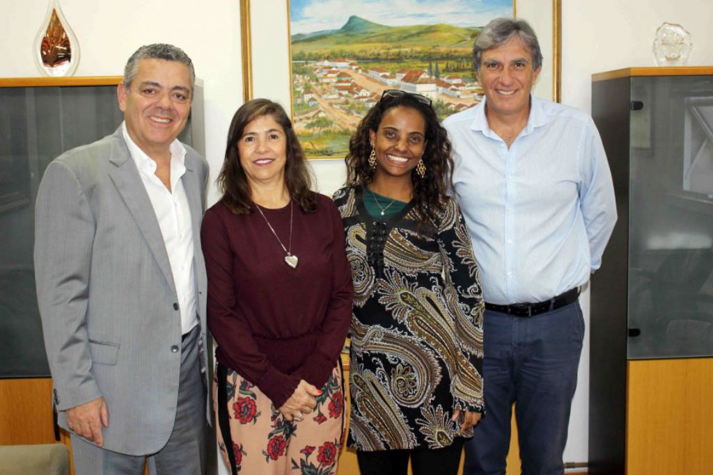 Presidente da CAA/MG visita Prefeito Rafael Simões